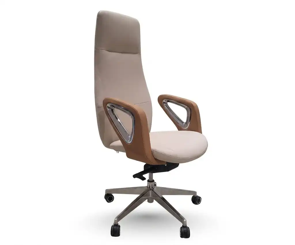 Grand Executive leather chair MD office